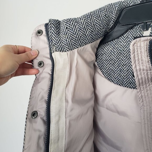 GAP | Gray Winter Warmth Tweed Herringbone Puffer Vest, Size Small - Picture 5 of 9